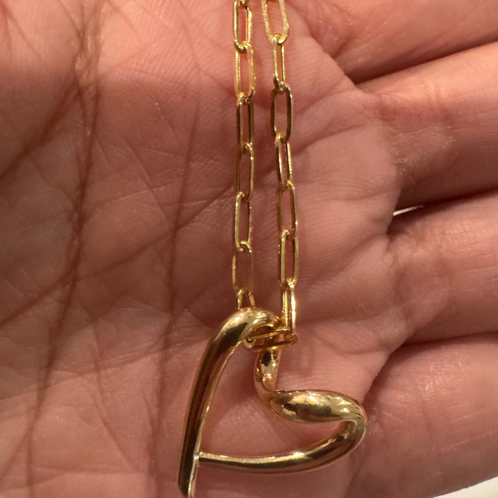 Gold Heart Pendant Necklace